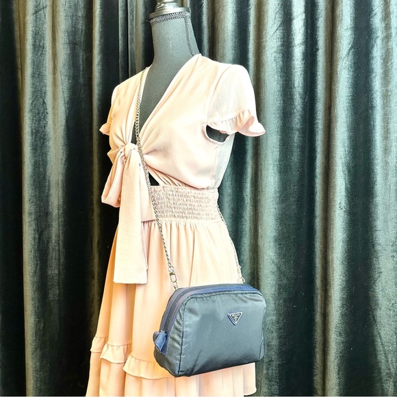 Prada Nylon Navy Blue crossbody or bum bag pouch with chain and dust bag - Picture 2 of 15